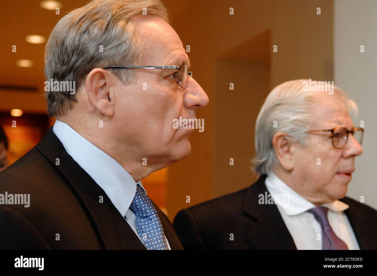 Austin, Texas, USA. 23rd Mar, 2007. Watergate journalists BOB WOODWARD