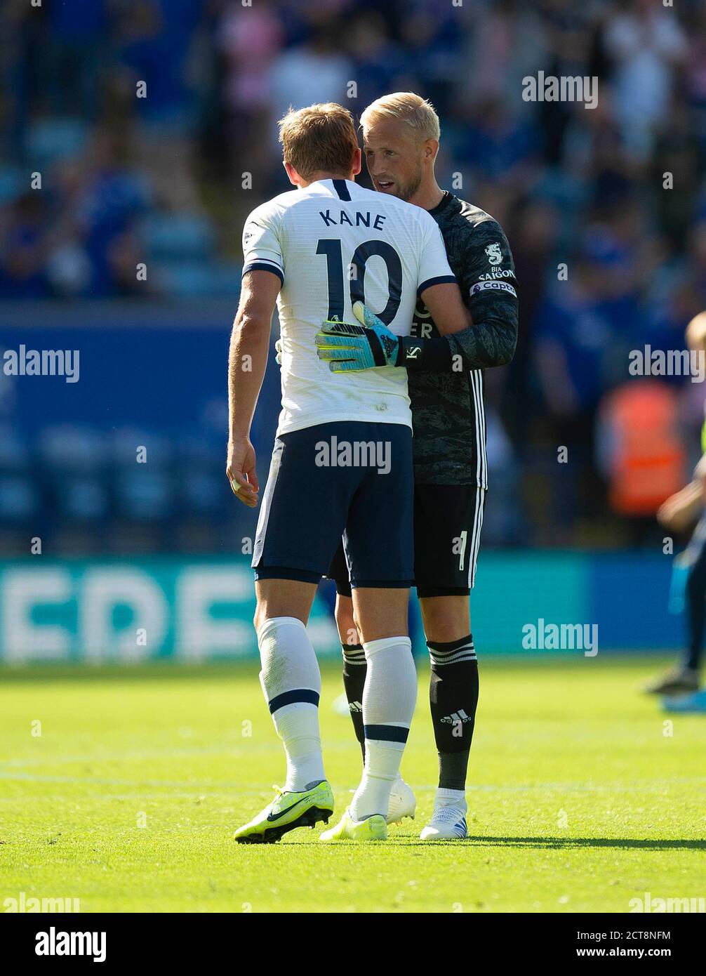 Kasper Schmeichel and Harry Kane. Leicester City v Spurs.  PHOTO CREDIT:  ©  MARK PAIN / ALAMY STOCK PHOTO Stock Photo