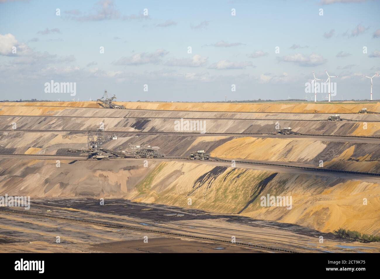 Germany, North Rhine-Westphalia, Rhein-Erft-Kreis, Hambach surface mine, brown coal mining Stock Photo