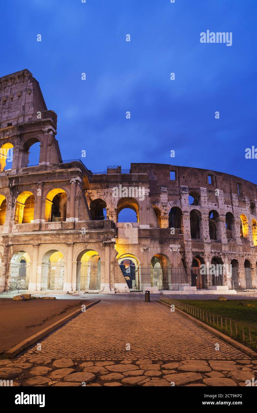Coluseeum Rome High Res Colosseum Rome Low Angle High Resolution Stock Photography and Images ...