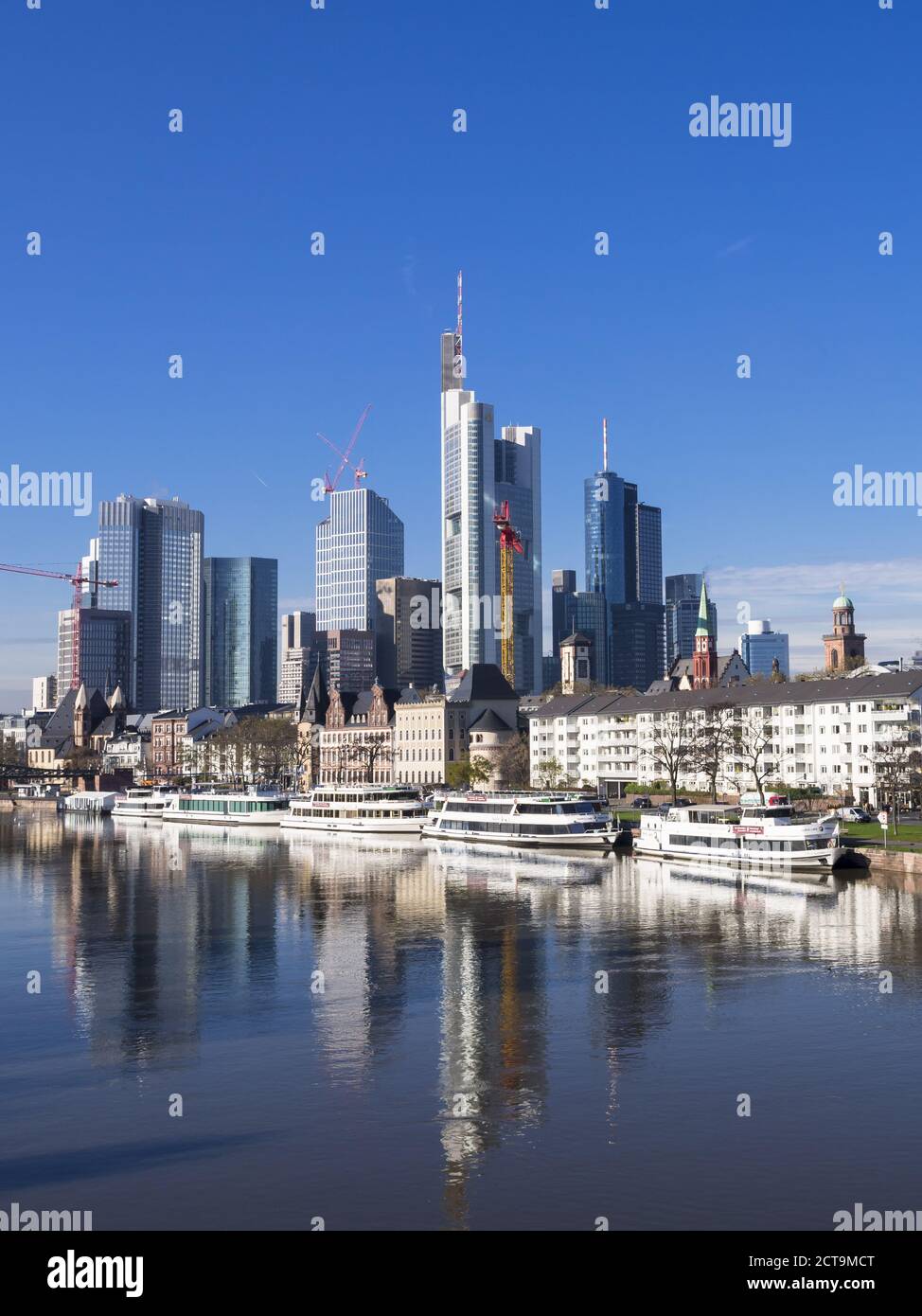 Frankfurt at river main hi-res stock photography and images - Alamy