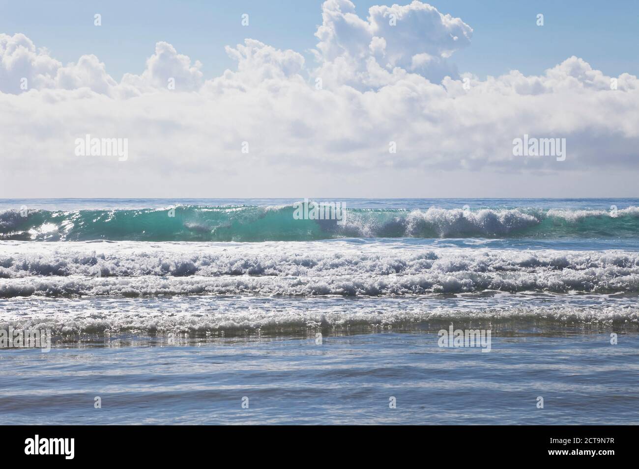 New Zealand, Waves of South Pacific Ocean Stock Photo