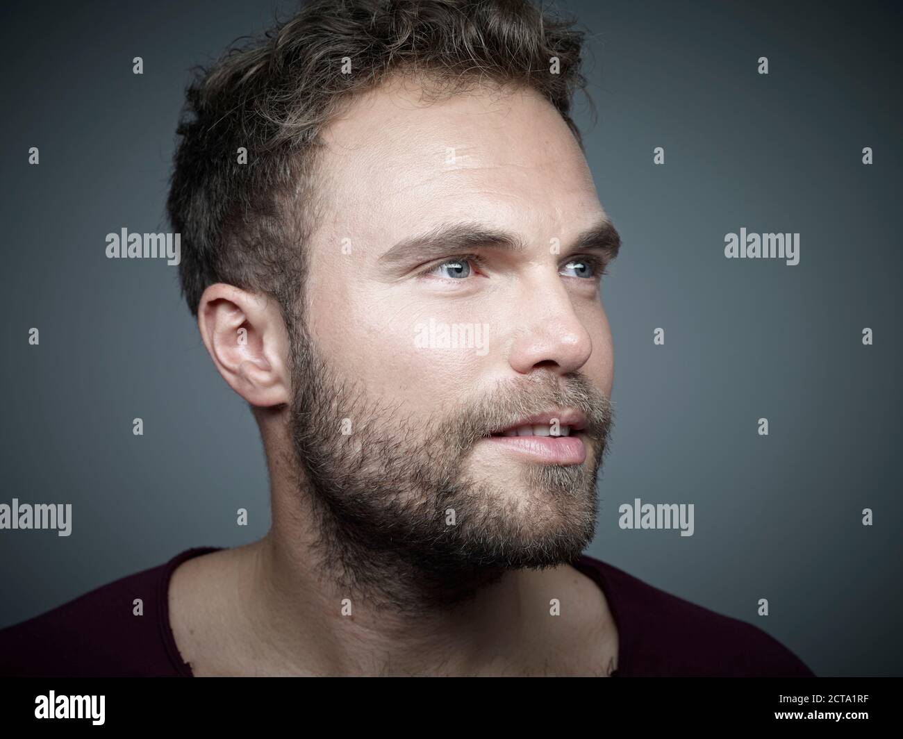 Side view portrait positive man hi-res stock photography and images - Alamy
