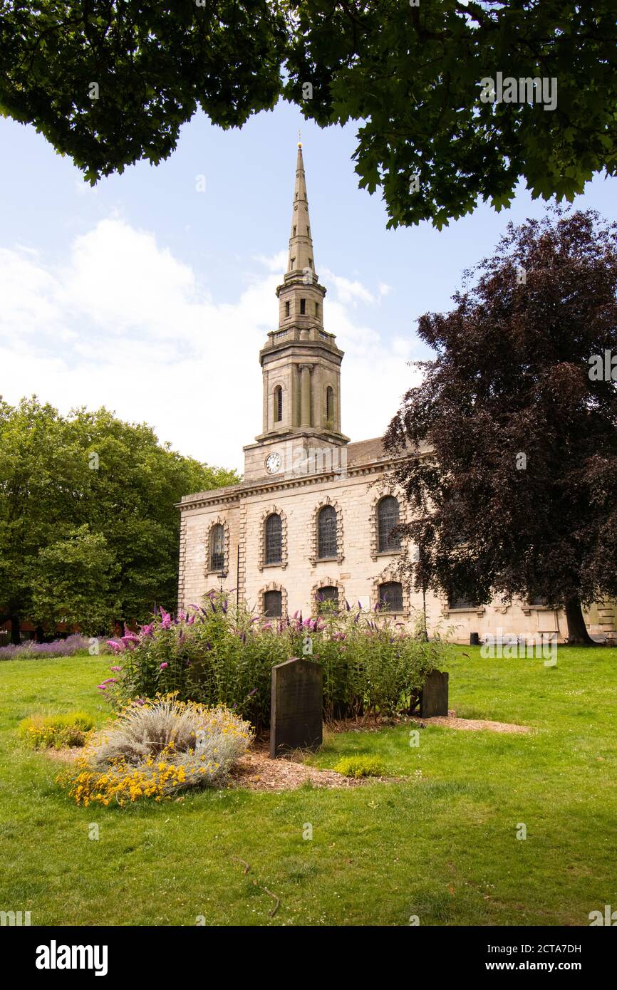 St Pauls Church Birmingham. St Pauls has been at the heart of the Jewellery Quarter since 1779. Throughout its history St Paul's has served the JQ as a place of worship, a place of education and welfare, a place of performance, a place where the skills and enterprise of the Birmingham JQ are celebrated, a place set apart for the JQ community of calm reflection and wellbeing. Stock Photo