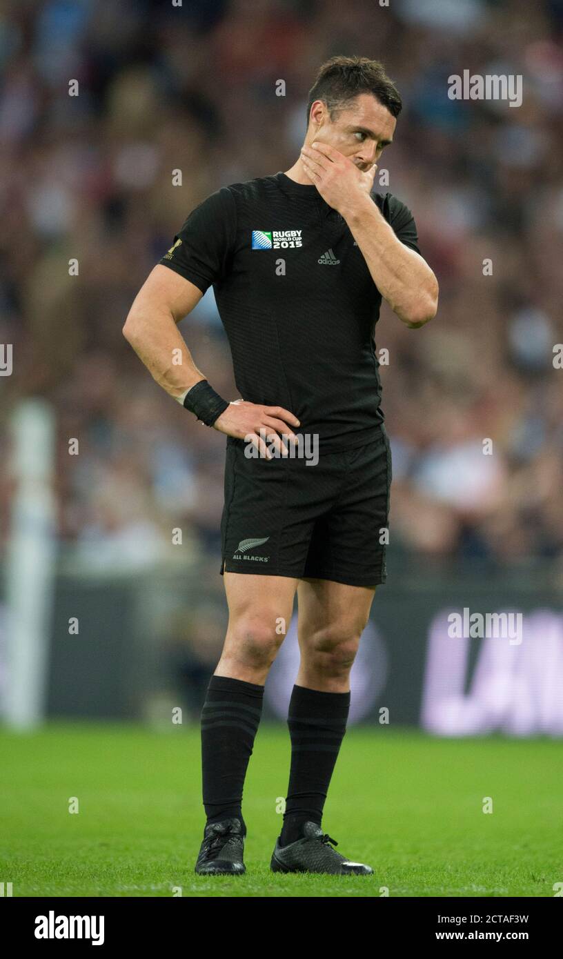 DAN CARTER New Zealand v Argentina Rugby World Cup 2015 Picture Credit : ©  MARK PAIN / ALAMY Stock Photo - Alamy