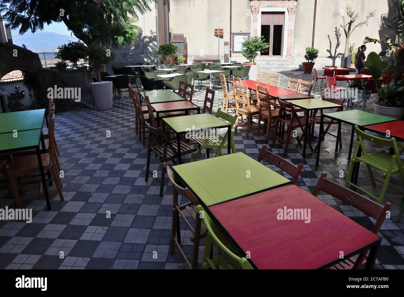 Matrona Obbligatorio continuate così tavolini restaurant ct