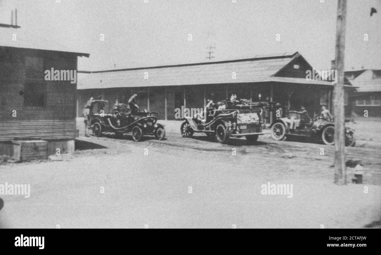 Old fire trucks hi-res stock photography and images - Alamy