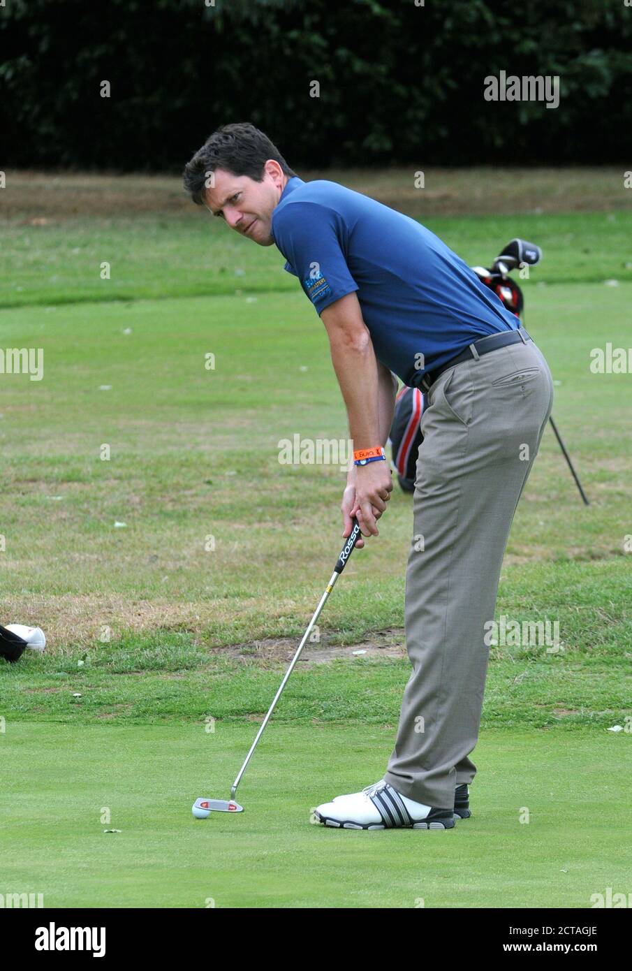 CHISWICK,LONDON,UK: JULY 16th 2010.  Tennis star Tim Henman participates in the Leuka Charity Mini-Masters Golf at the Dukes Meadows Golf Course Chisw Stock Photo