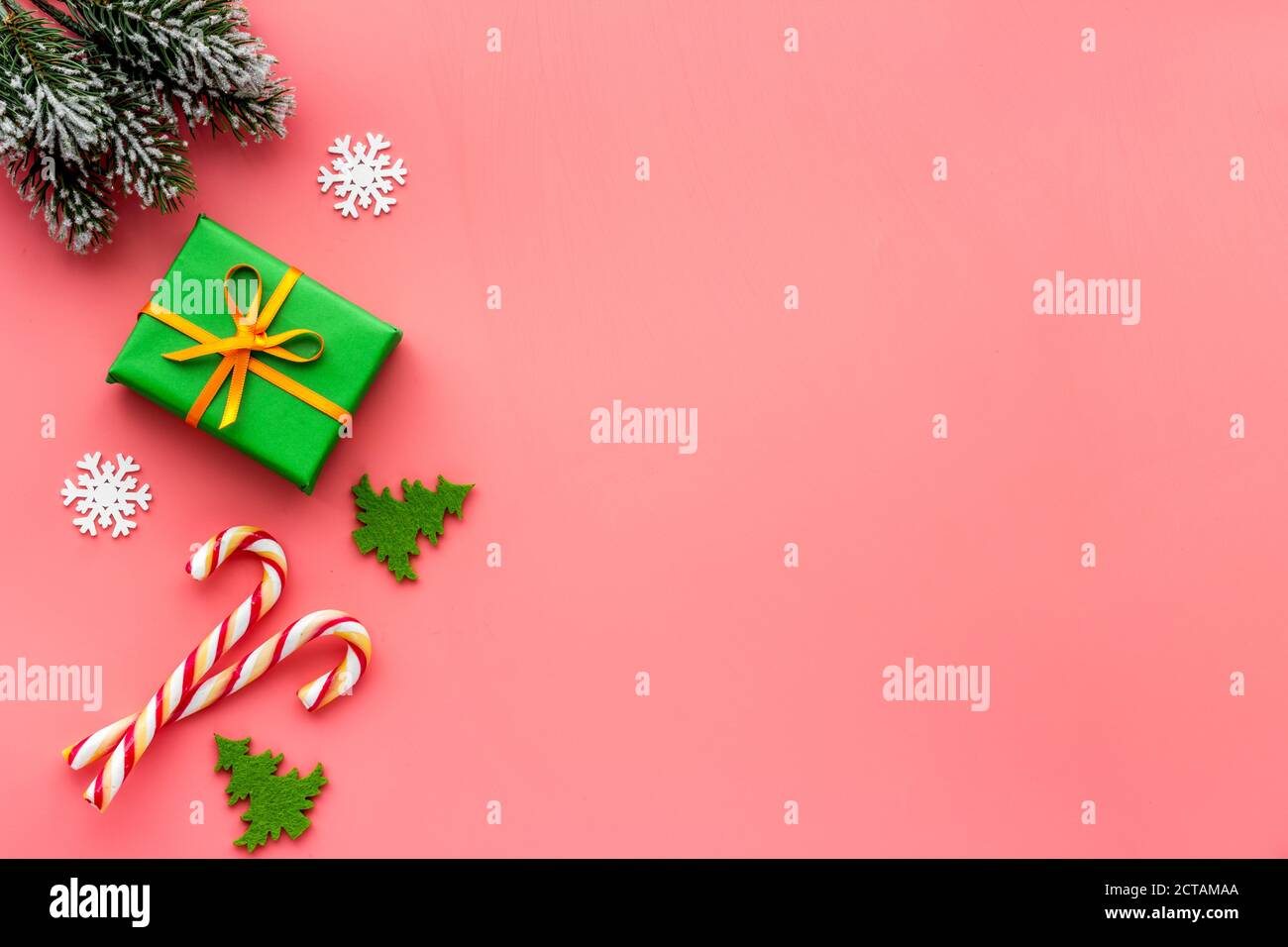 Christmas table layout with gifts and decorations Stock Photo - Alamy