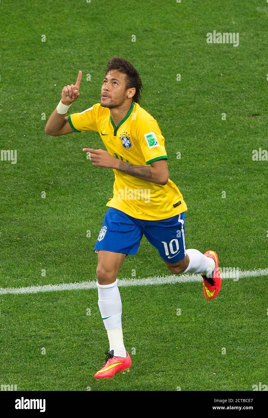 Neymar celebrates scoring his equaliser for Brazil 1-1  Brazil v Croatia Brazil World Cup 2014  Picture : Mark Pain / ALAMY Stock Photo
