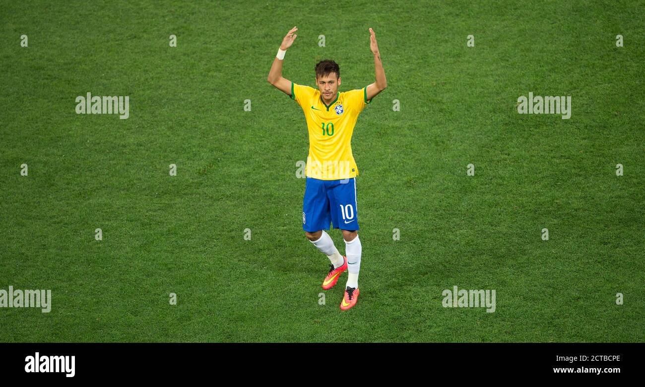 Neymar celebrates scoring his eqialiser for Brazil 1-1  Brazil v Croatia Brazil World Cup 2014 - Arena de Sao Paolo  Picture: Mark Pain / Alamy Stock Photo