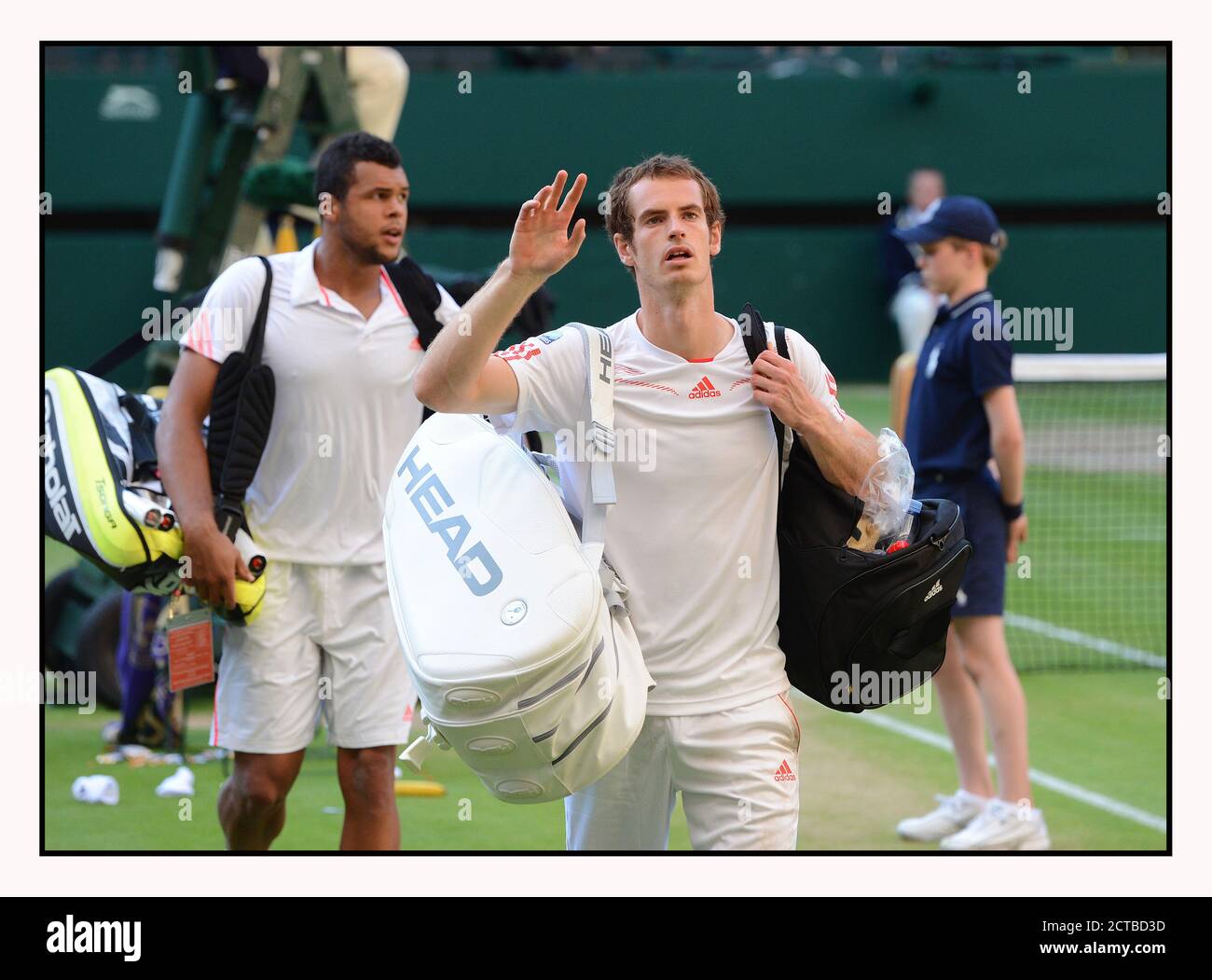 ANDY MURRAY LOOKS RELIEVED TO HAVE BEATEN JO-WILFRIED TSONGA IN THE MNS SEMI-FINAL. WIMBLEDON 2012. PICTURE : © MARK PAIN /ALAMY STOCK PHOTO Stock Photo