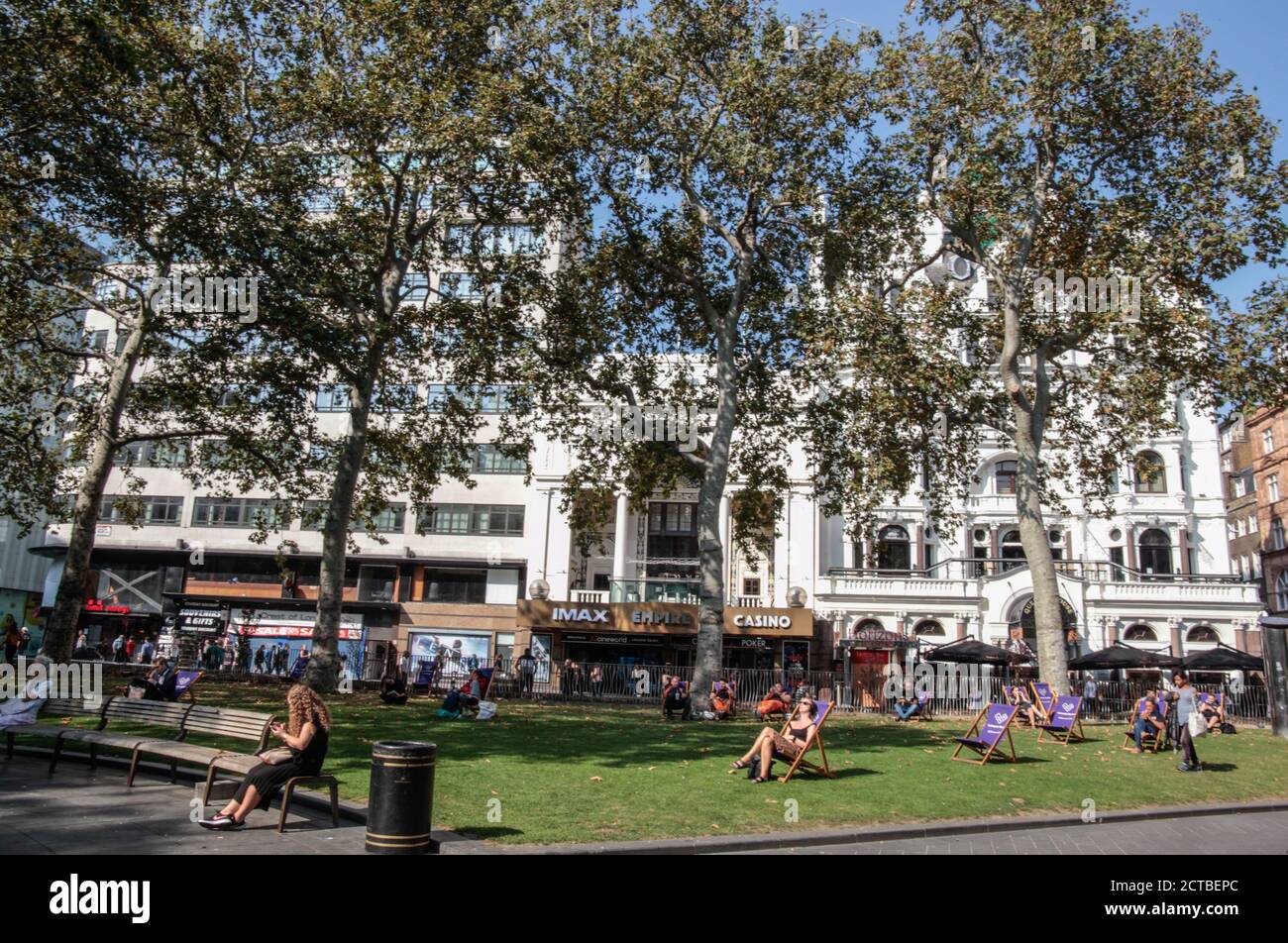 London UK 22 September 2020 Londoners enjoying the last day of warm sunshine in the capital ,before the temperatures take dip ,according to the Met office .Paul Quezada-Neiman/Alamy Live News Stock Photo
