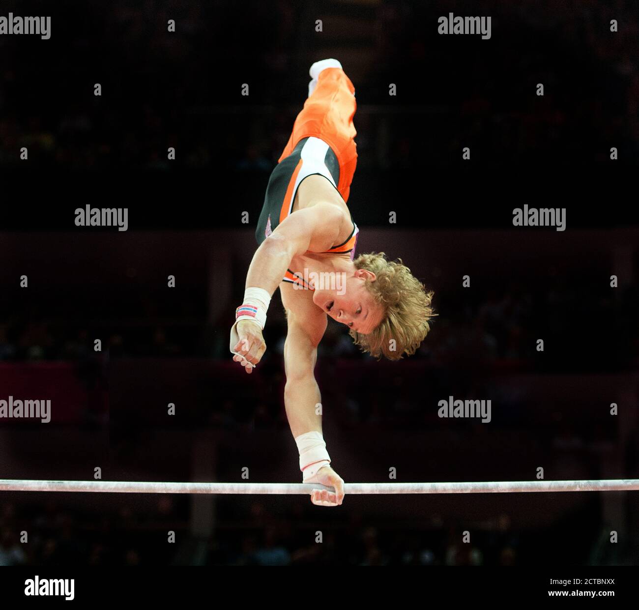 MENS HORIZONTAL BAR FINAL  LONDON 2012 OLYMPICS NORTH GREENWICH ARENA  Copyright Picture : Mark Pain / Alamy Stock Photo