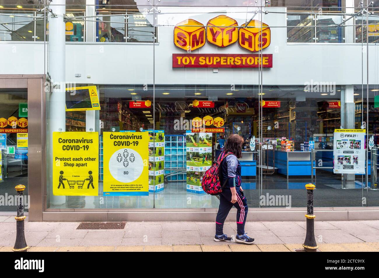 Cork, Ireland. 22nd Sep, 2020. Smyths Toys has announced it is cancelling its popular Christmas deal where a customer receives €10 off when they spend €50. The cancellation is due to COVID-19 and the large crowds expected. Credit: AG News/Alamy Live News Stock Photo