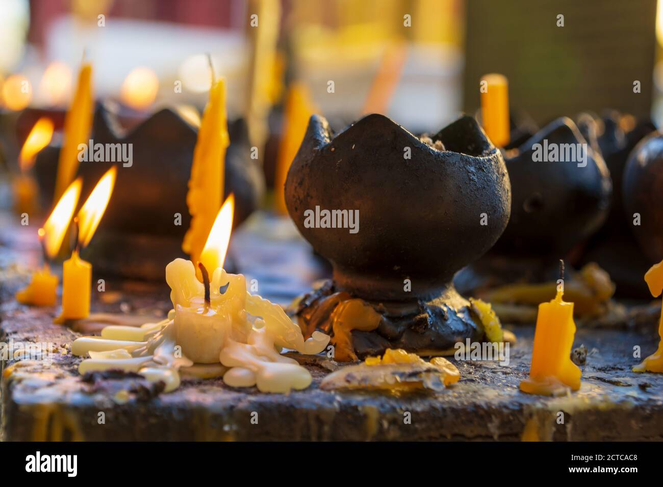 Candles at the Wat Phra Singh in Chiang Mai, Thailand Stock Photo Alamy