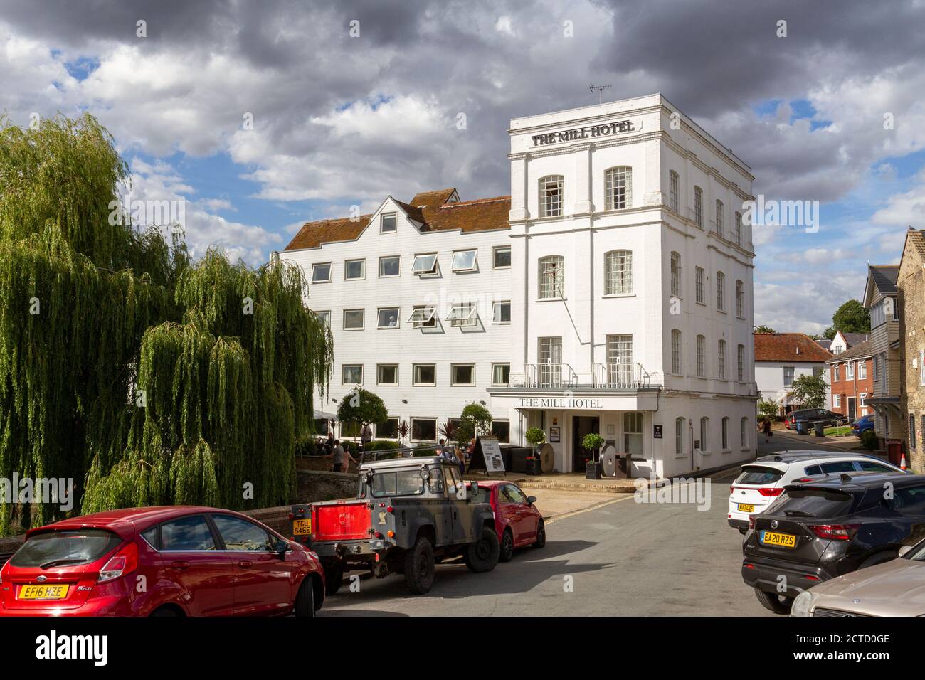 The Mill Hotel, on the banks of the River Stour in Sudbury, a market town in Suffolk, UK. Stock Photo