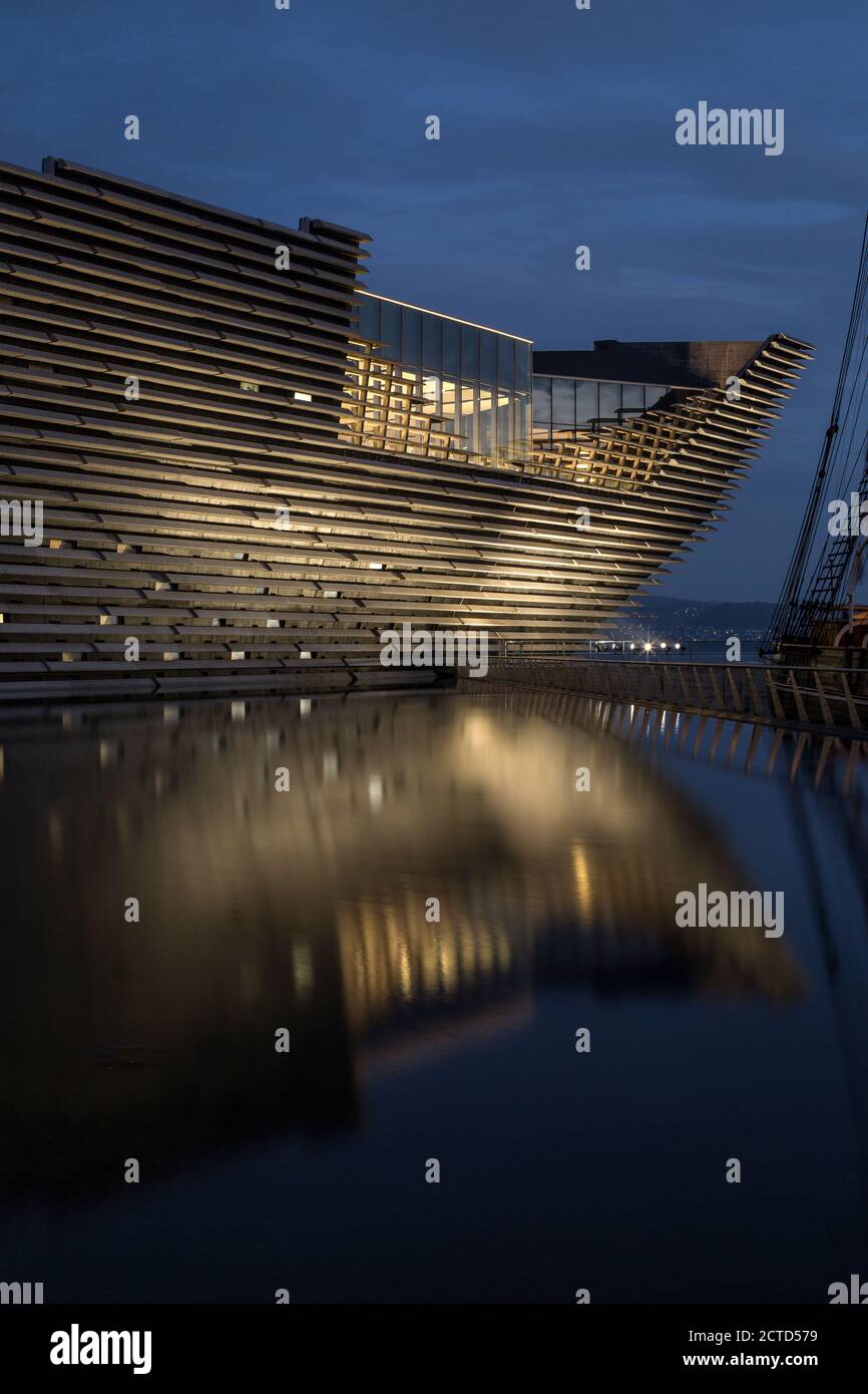 The recently opened V&A Museum, Dundee, Scotland, UK at dusk, a modern design museum opened in September 2018. Stock Photo