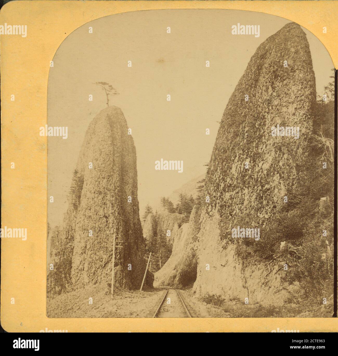 Pillars of Hercules, Columbia River, Oregon., 1890, Oregon Stock Photo Alamy