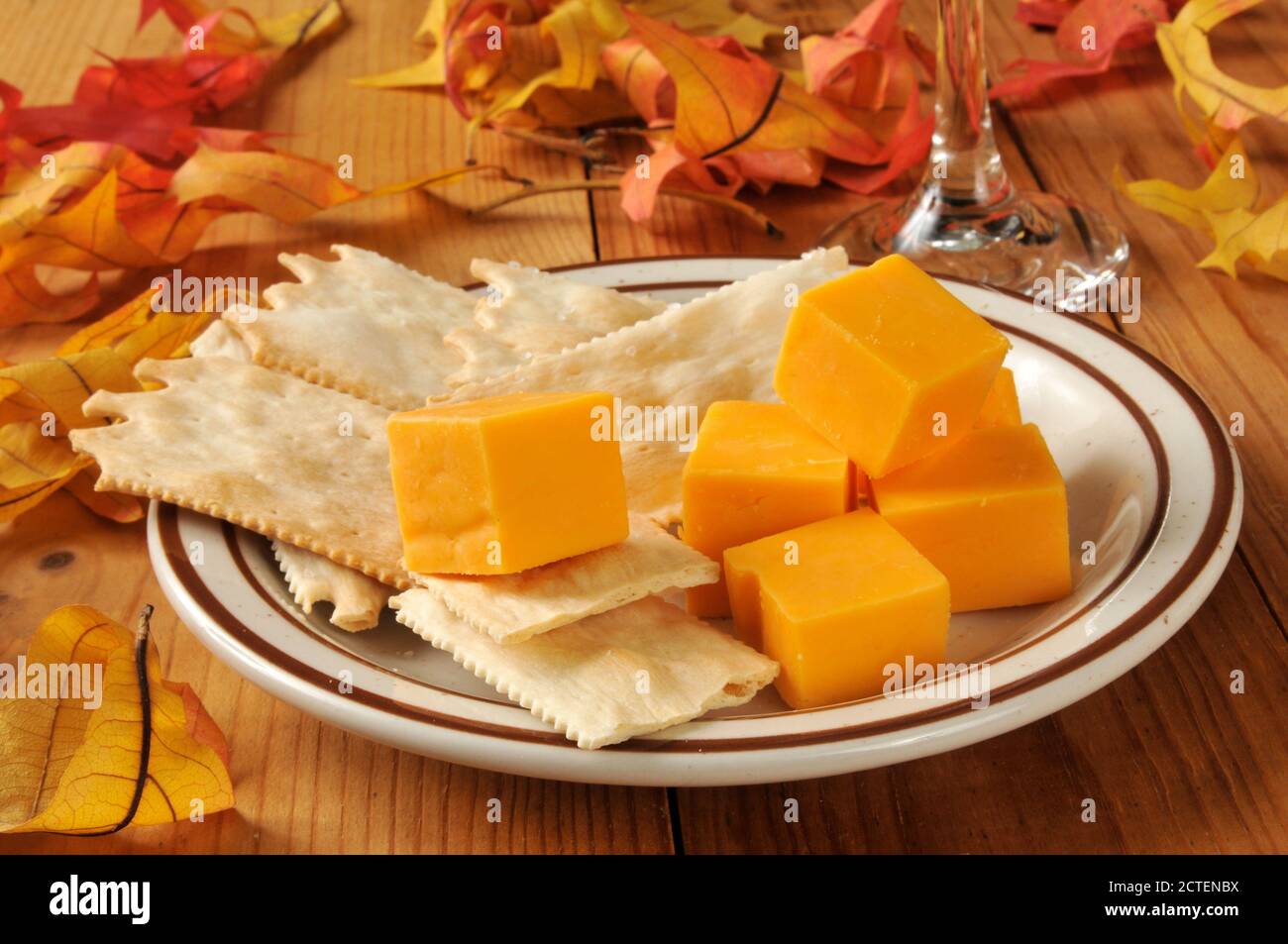 Gourmet flatbread crackers with cubes of cheddar cheese Stock Photo Alamy