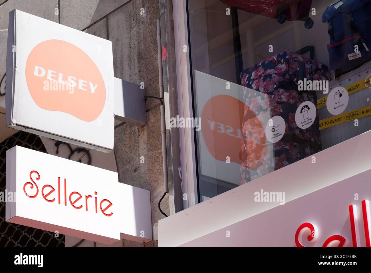 Delsey paris logo hi-res stock photography and images - Alamy