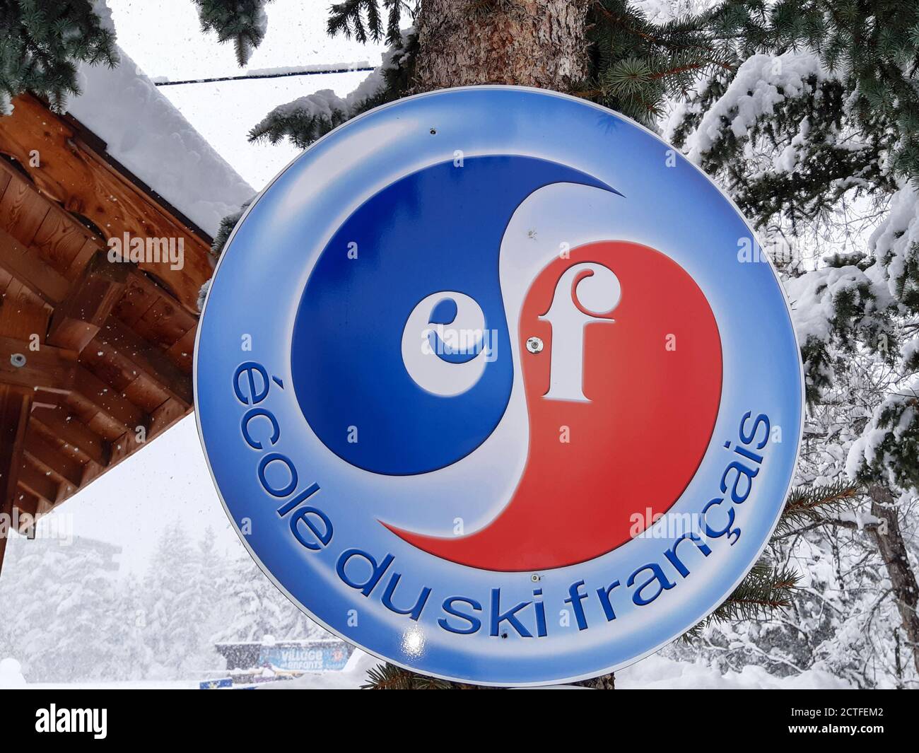 Ski school sign hi-res stock photography and images - Alamy