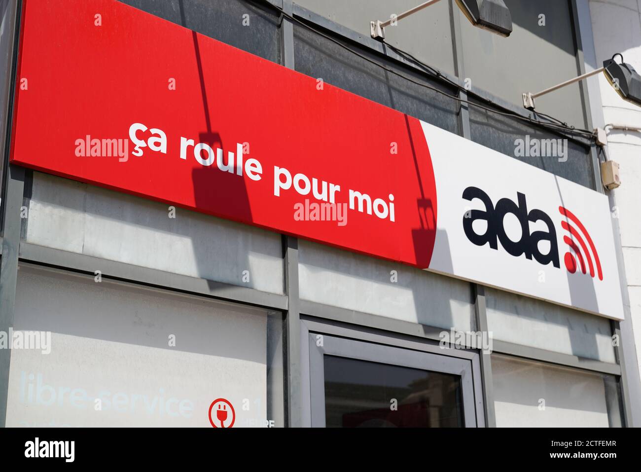 Bordeaux , Aquitaine / France - 09 20 2020 : Ada Car Rental Office in  France logo sign store street Stock Photo - Alamy