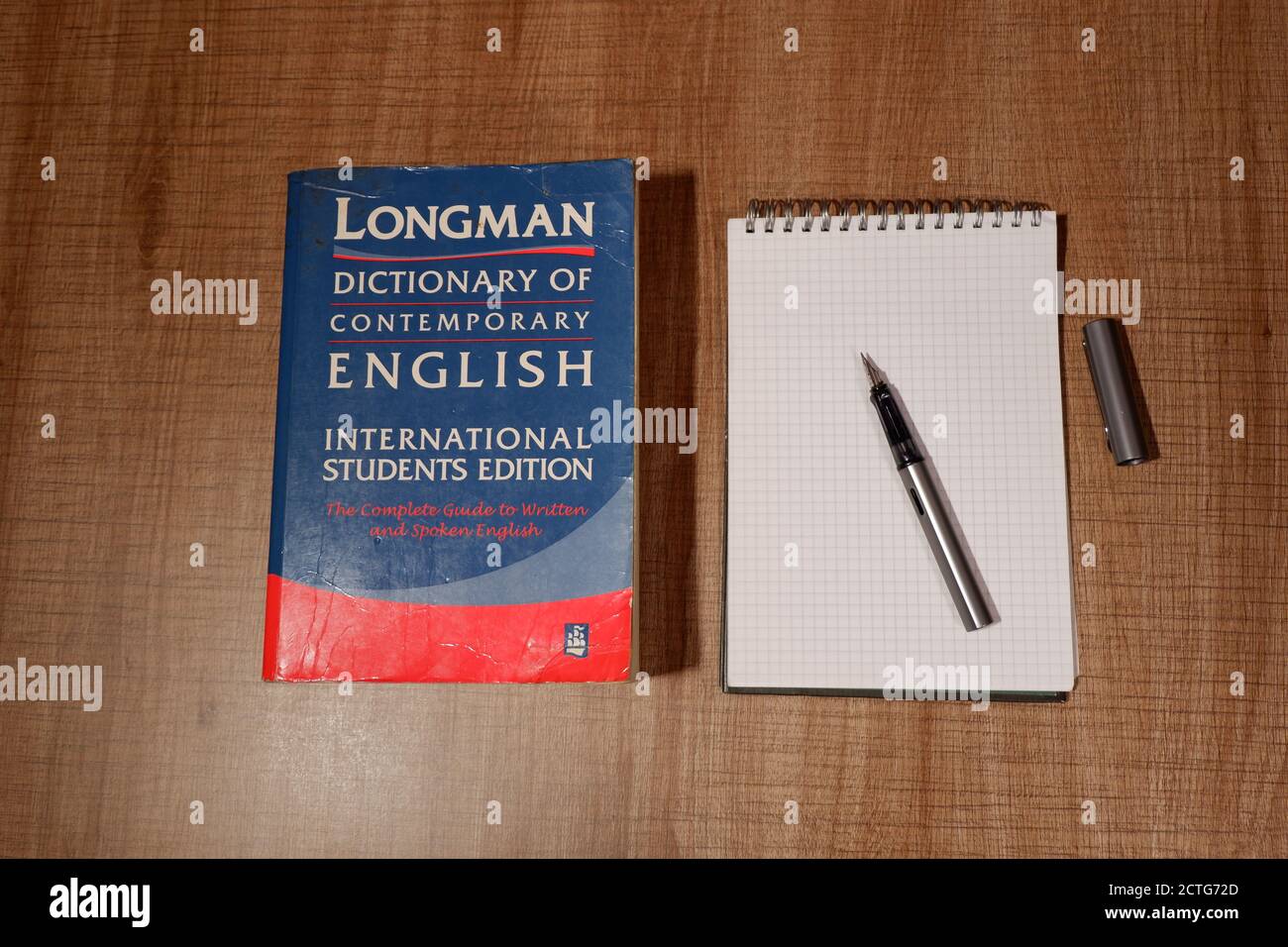 fountain pen, meaning of fountain pen in Longman Dictionary of  Contemporary English