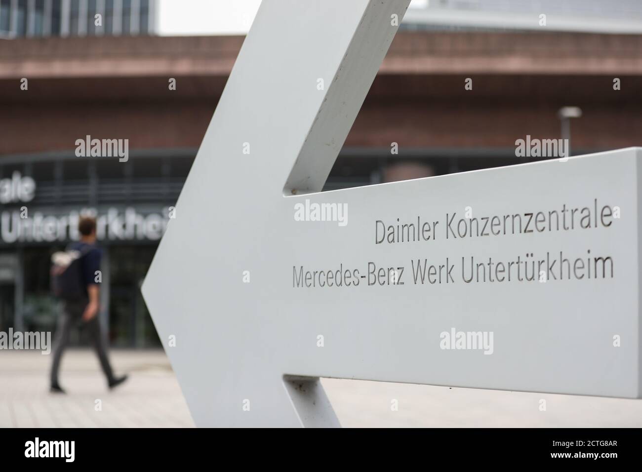Headquarters Mercedes Benz Stuttgart High Resolution Stock Photography And Images Alamy