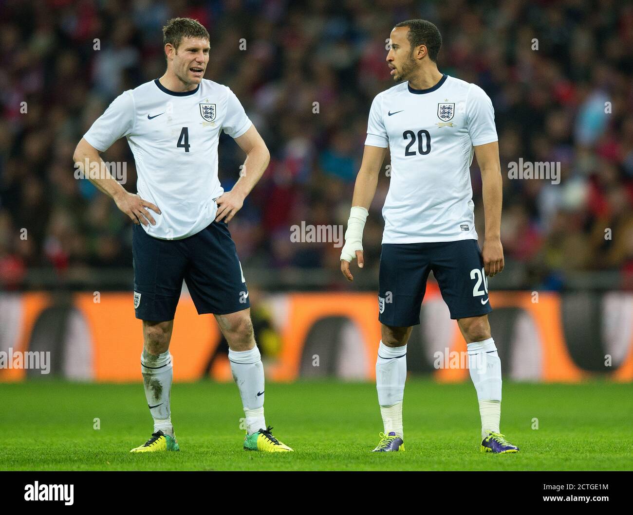 ANDROS TOWNSEND AND JAMES MILNER  ENGLAND v CHILE INTERNATIONAL FRIENDLY - WEMBLEY  Copyright Picture : Mark Pain  07774 842005.  16/11/2013   PHOTO C Stock Photo