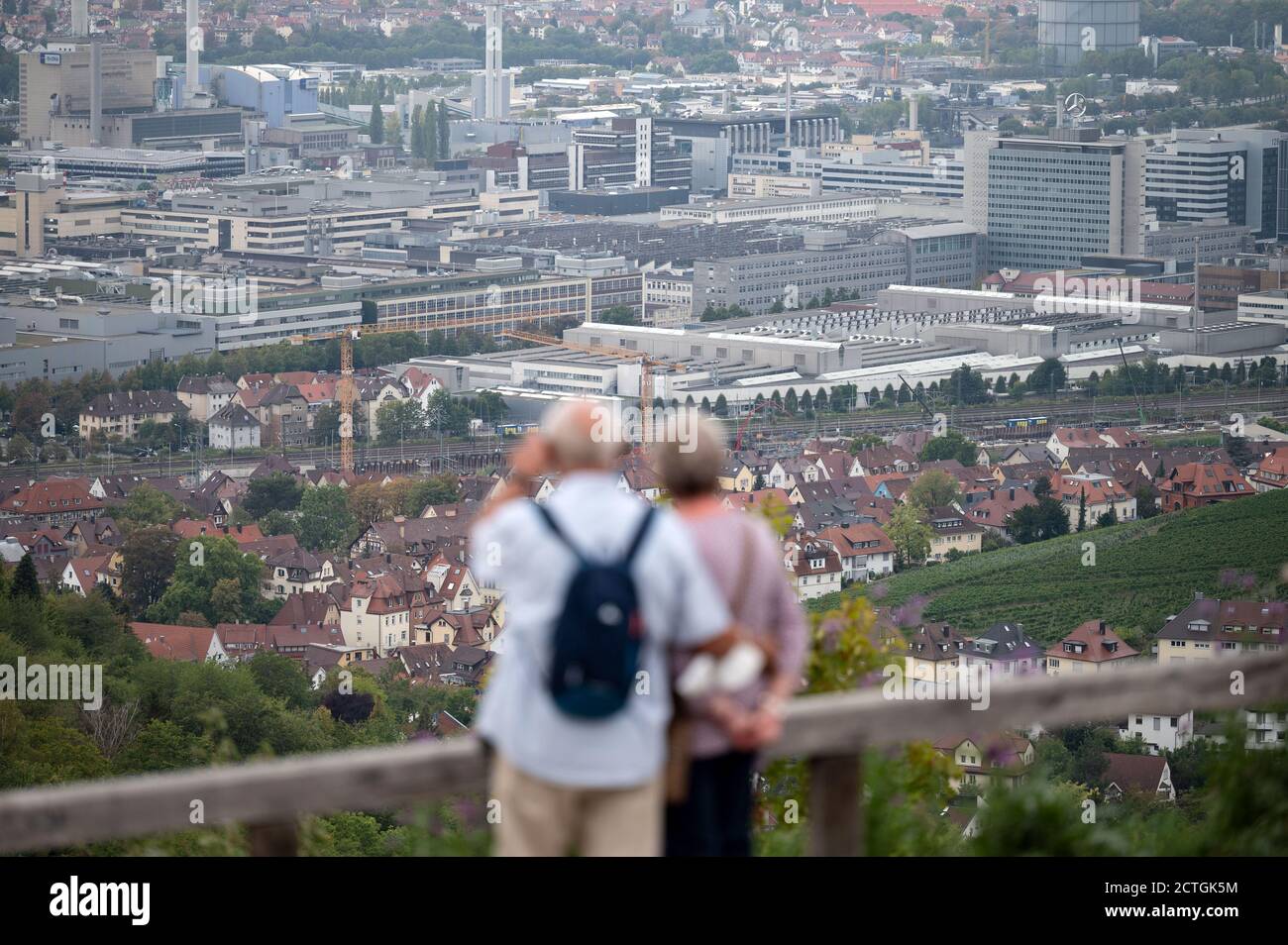 Headquarters Mercedes Benz Stuttgart High Resolution Stock Photography And Images Alamy