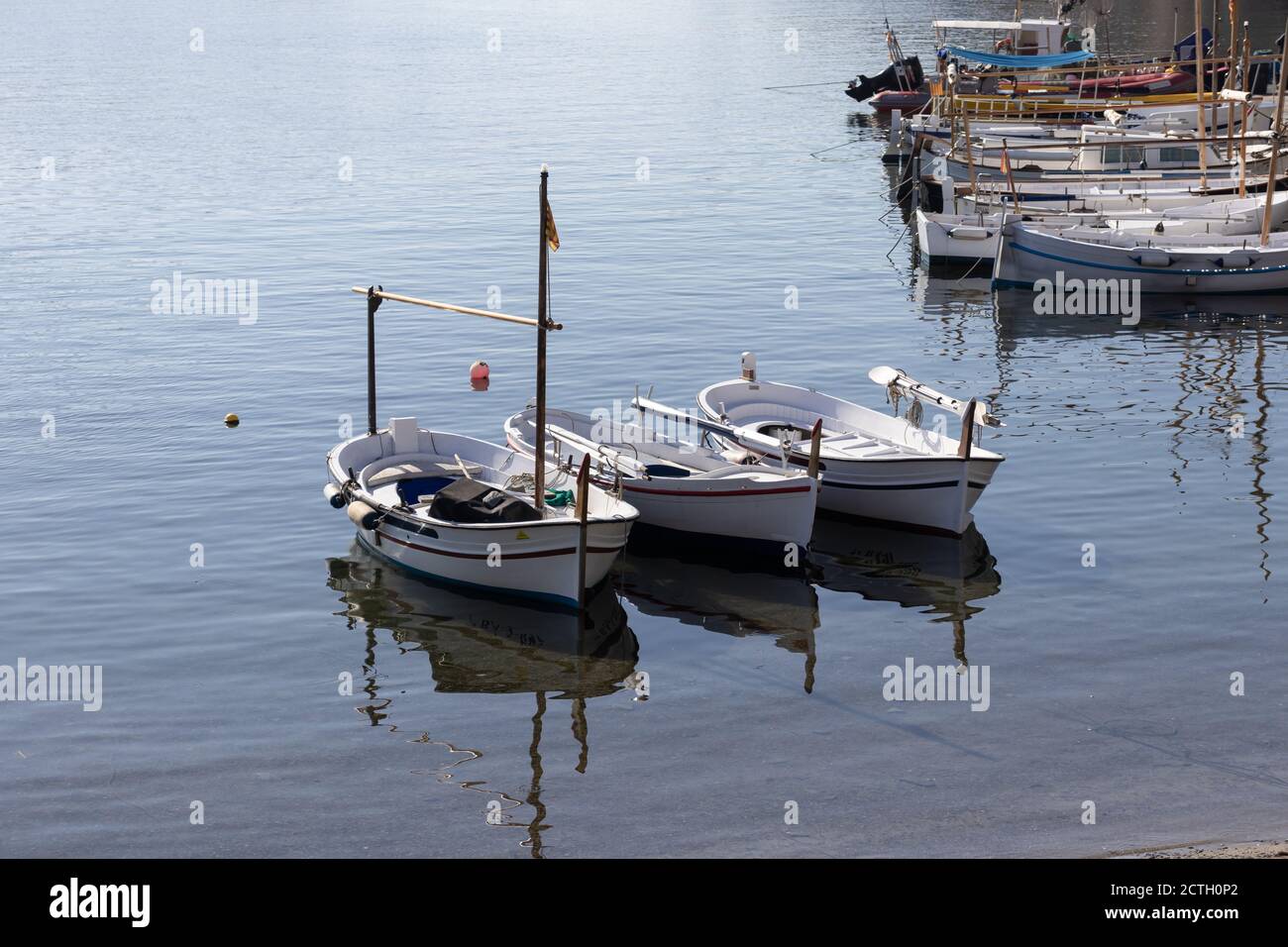 Calm sea boat boats hi-res stock photography and images - Alamy