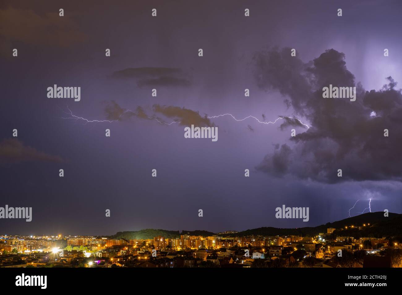 Lightning in the night sky over the city Stock Photo - Alamy