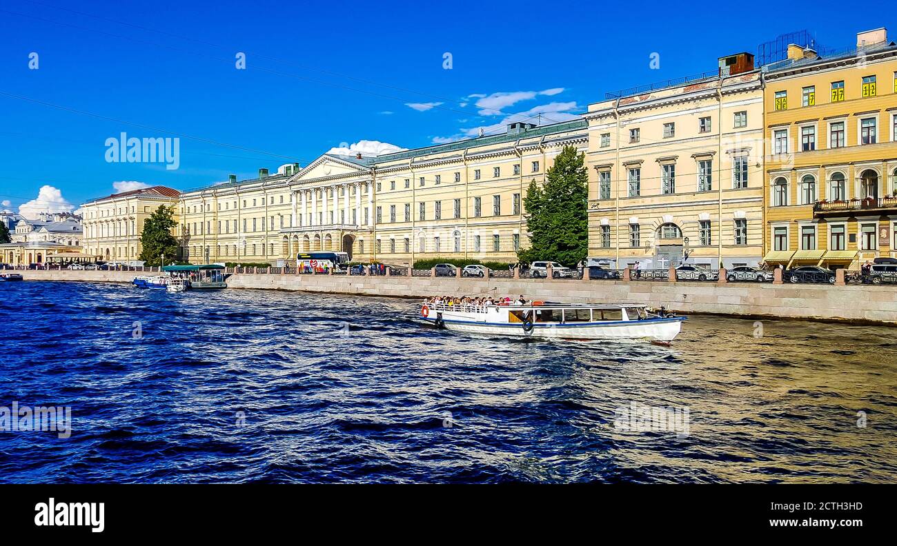 Embankment of Fontanka River in Saint Petersburg , Russia Stock Photo ...