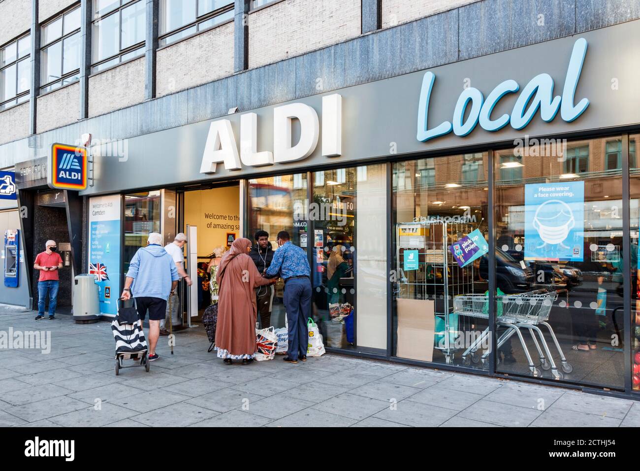 Aldi uk hi-res stock photography and images - Alamy