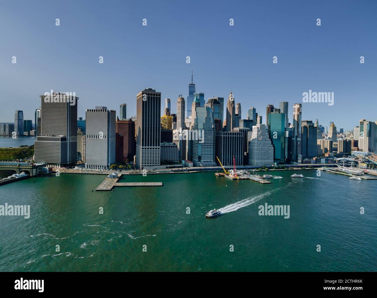 Beautiful America of aerial view on New York City Manhattan skyline ...