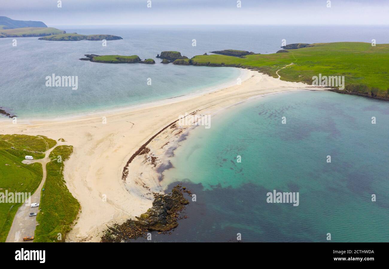 View of St Ninian's Isle and beach , called a Tombolo or Ayre, at Bigton, Dunrossness, Shetland, Scotland, UK Stock Photo