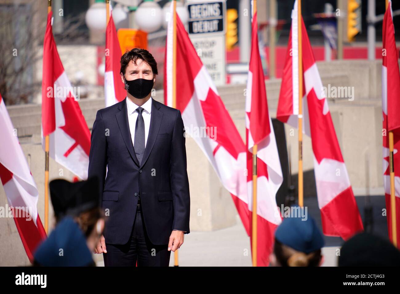Ottawa, Canada. September 23rd, 2020. Canadian Prime Minister, Justin Trudeau arrives at the Canadian Senate for the Speech of the Throne. The current parliament was prorogued a month ago as a reset after a difficult year for the Liberal minority government, from the on-going Pandemic to scandals, and the new Throne Speech is used as a reset to present to Canadians how the government plans to rebuild from the impact of the pandemic. Credit: meanderingemu/Alamy Live News Stock Photo