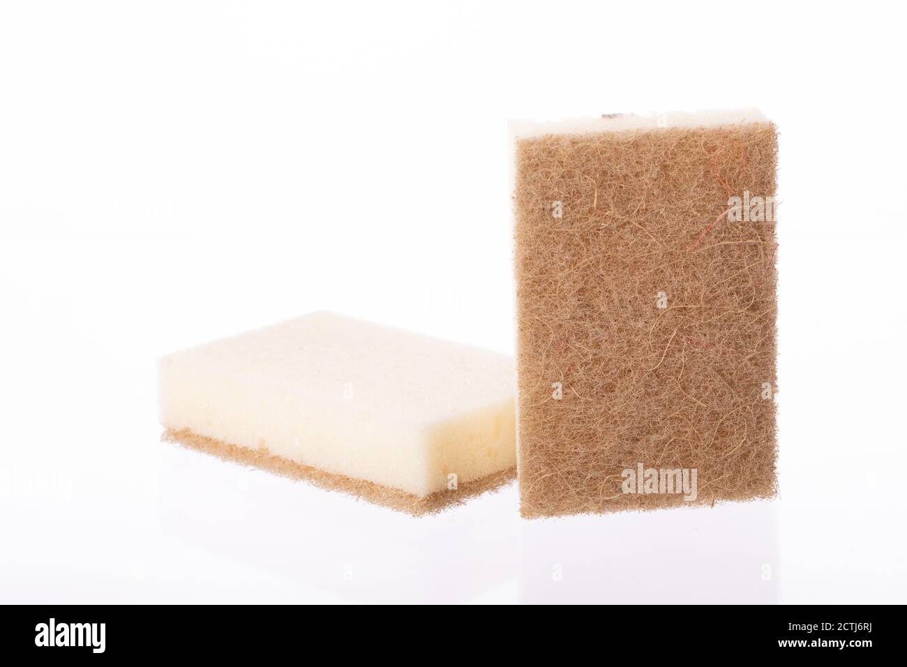 https://c8.alamy.com/comp/2CTJ6RJ/natural-eco-cleaning-sponges-made-of-coconut-fibre-and-biodegradable-foam-2CTJ6RJ.jpg