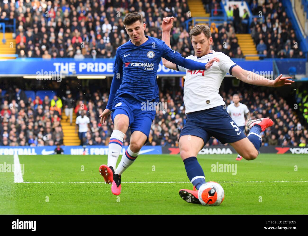 LONDON, ENGLAND - FEBRUARY 22, 2020: Mason Tony Mount of Chelsea and Jan Vertonghen of Tottenham pictured during the 2019/20 Premier League game between Chelsea FC and Tottenham Hotspur FC at Stamford Bridge. Stock Photo