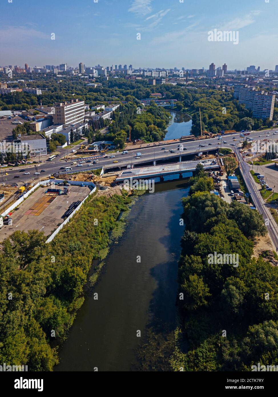 Russia, Moscow Oblast, Moscow, Aerial view of bridge over Moskva river