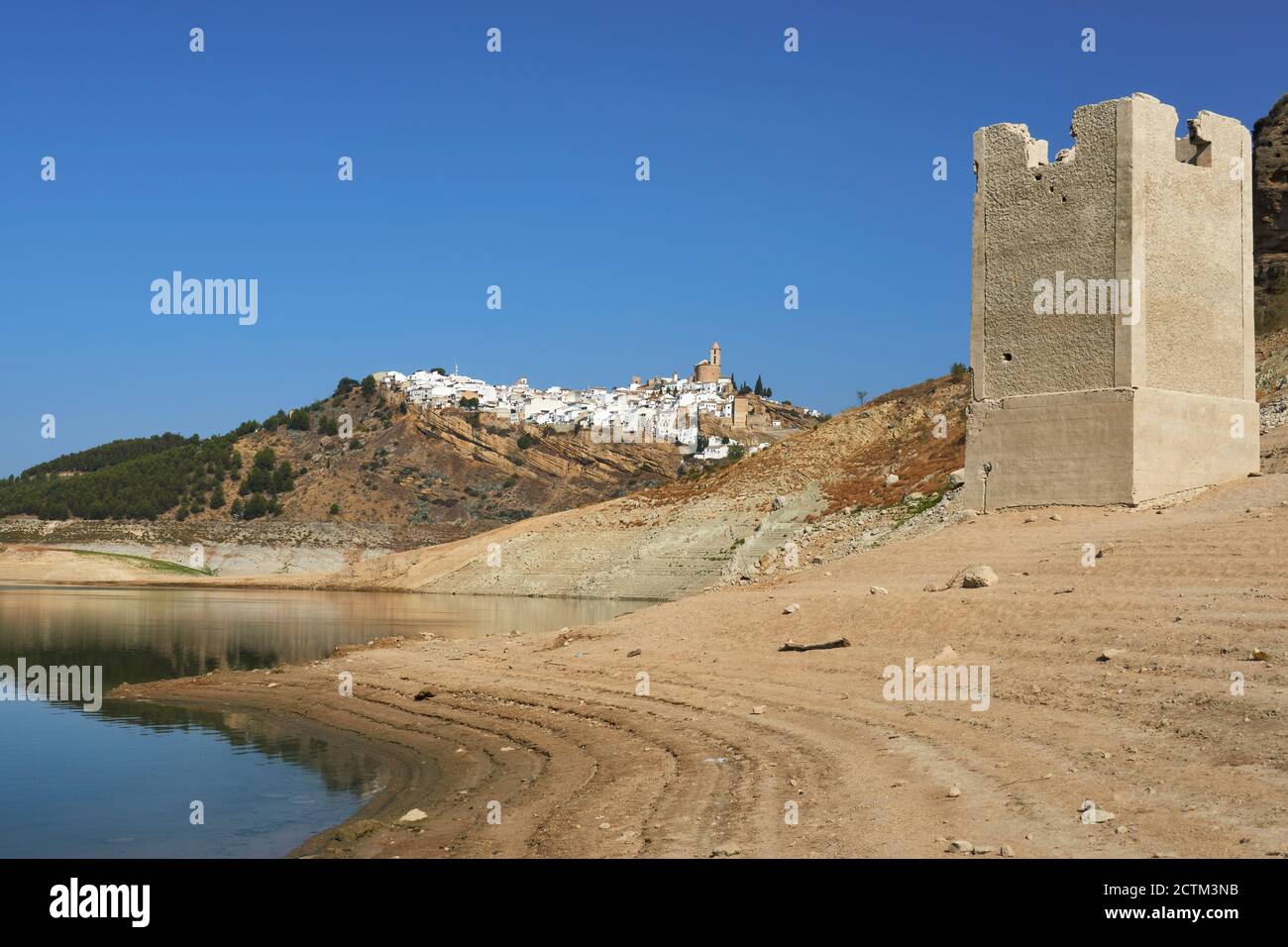 Iznajar swamp with drought due to lack of rain. Andalucia, Cordoba, Spain. Stock Photo