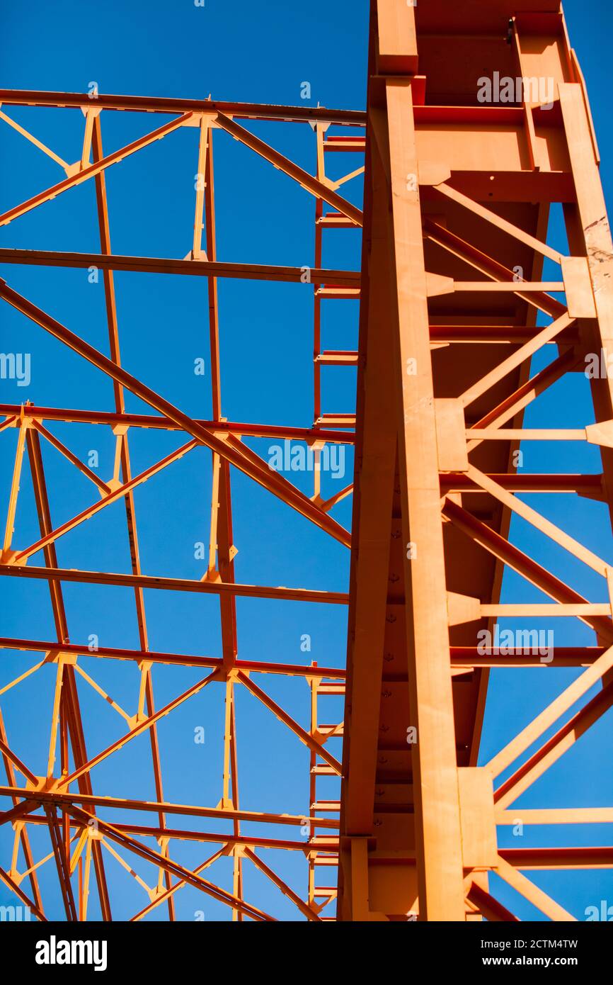 Construction of new factory building orange steel building structure ...