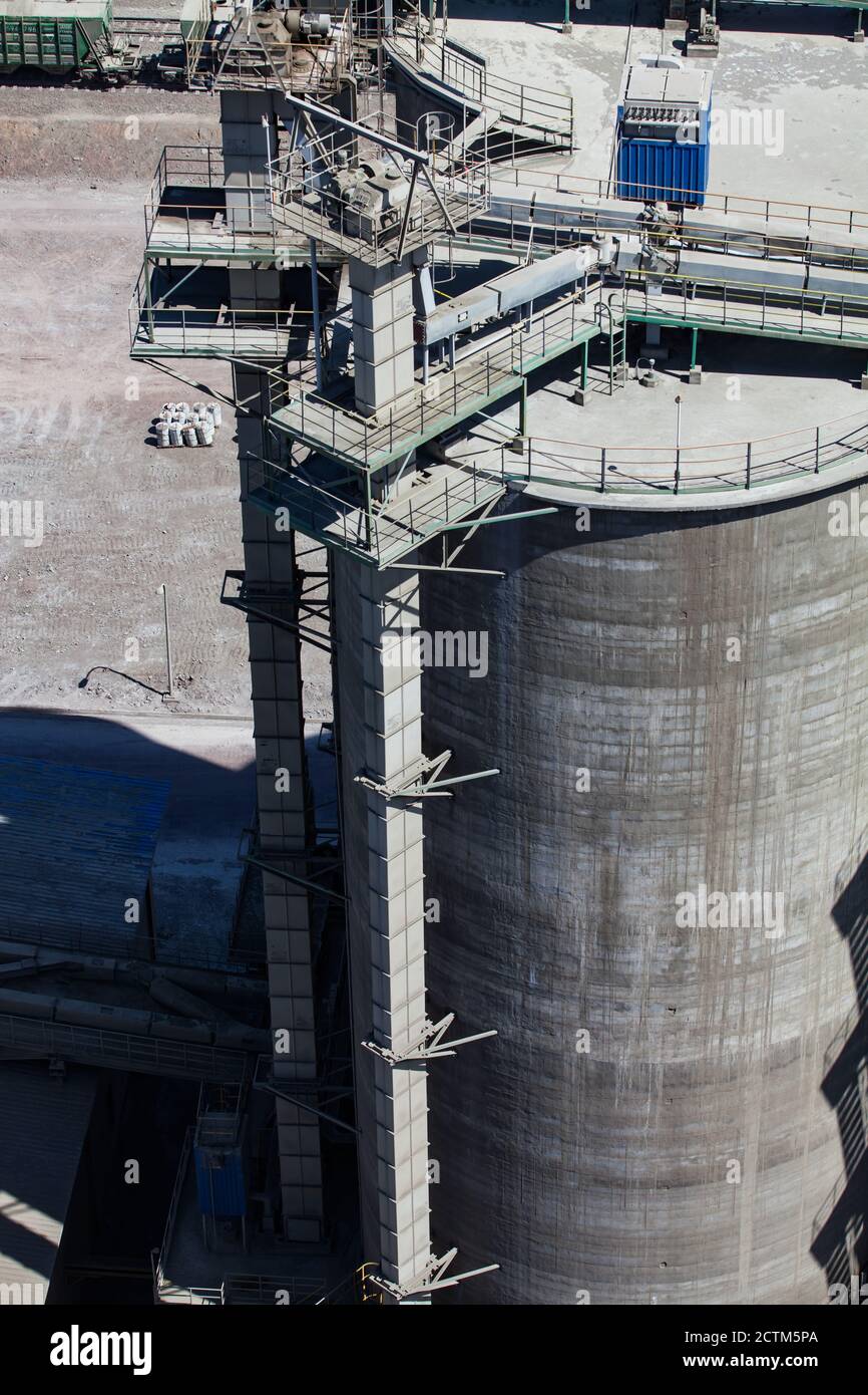 Concrete tower hires stock photography and images Alamy