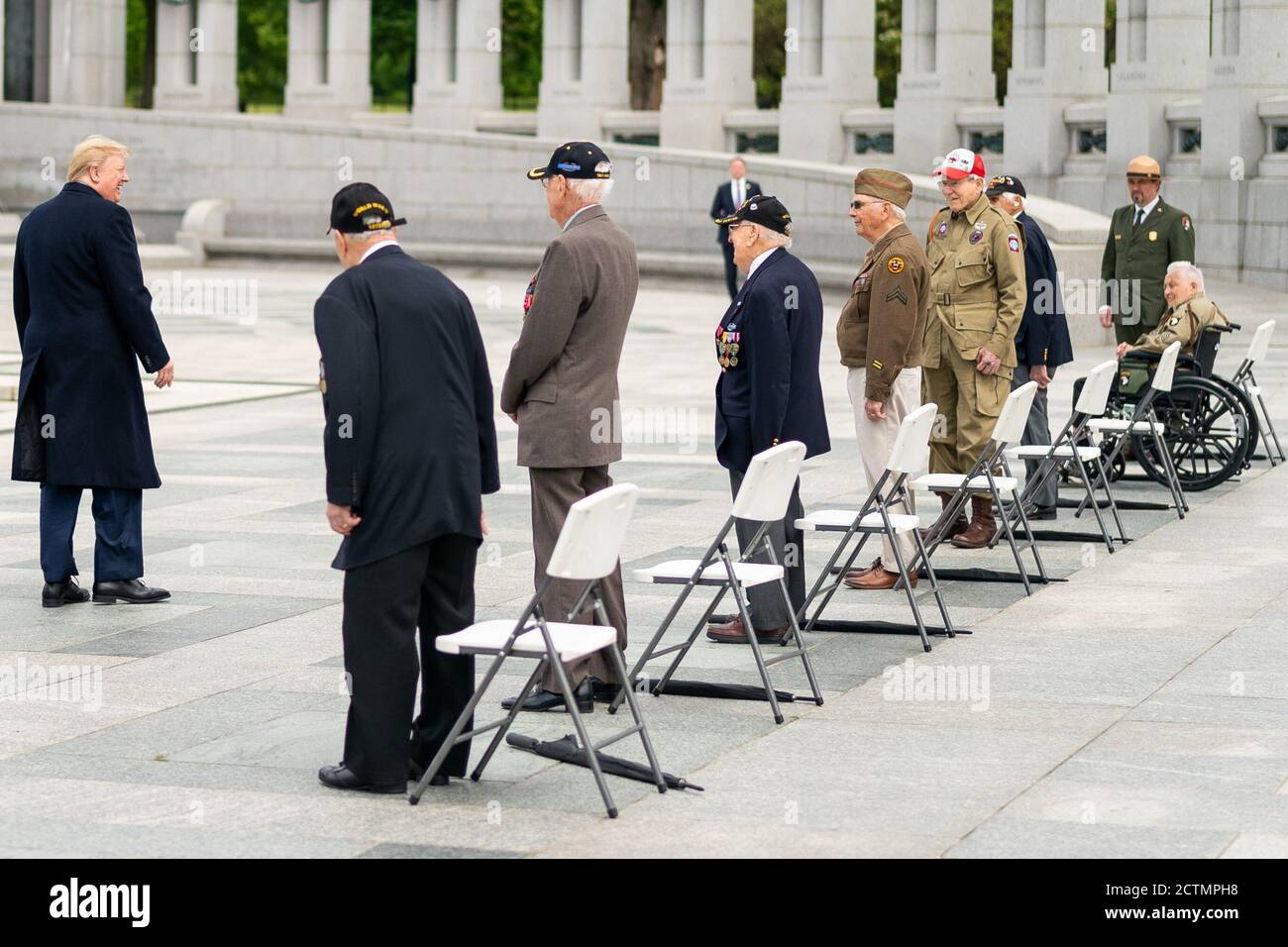 Ve day remembrance and recognition hi-res stock photography and images ...