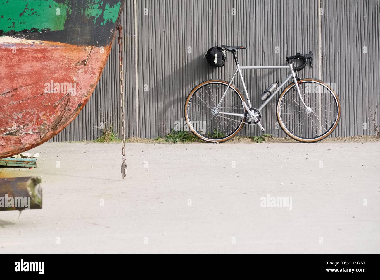Vintage fixed gear bicycle hi-res stock photography and images - Alamy