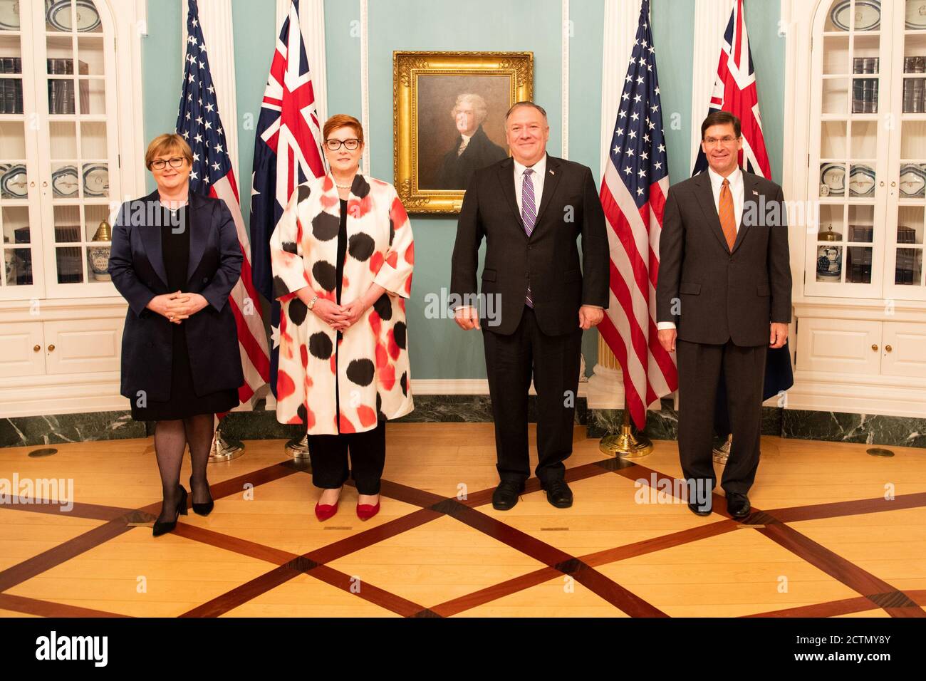 Secretary Pompeo and Secretary of Defense Mark Esper Take a Family Photo With Australian Foreign Minister Marise Payne and Australian Defence Minister Linda Reynolds . Secretary of State Michael R.  Pompeo and Secretary of Defense Mark Esper host Australian Foreign Minister Marise Payne and Australian Defence Minister Linda Reynolds for the 2020 AUSMIN Ministerial, at the Department of State, on July 28, 2020. Stock Photo