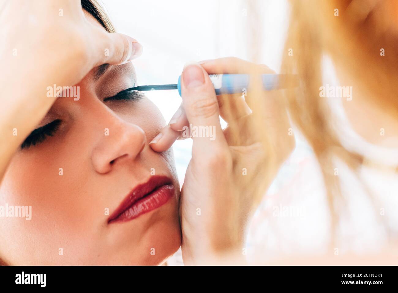 Female anonymous model hi-res stock photography and images - Alamy