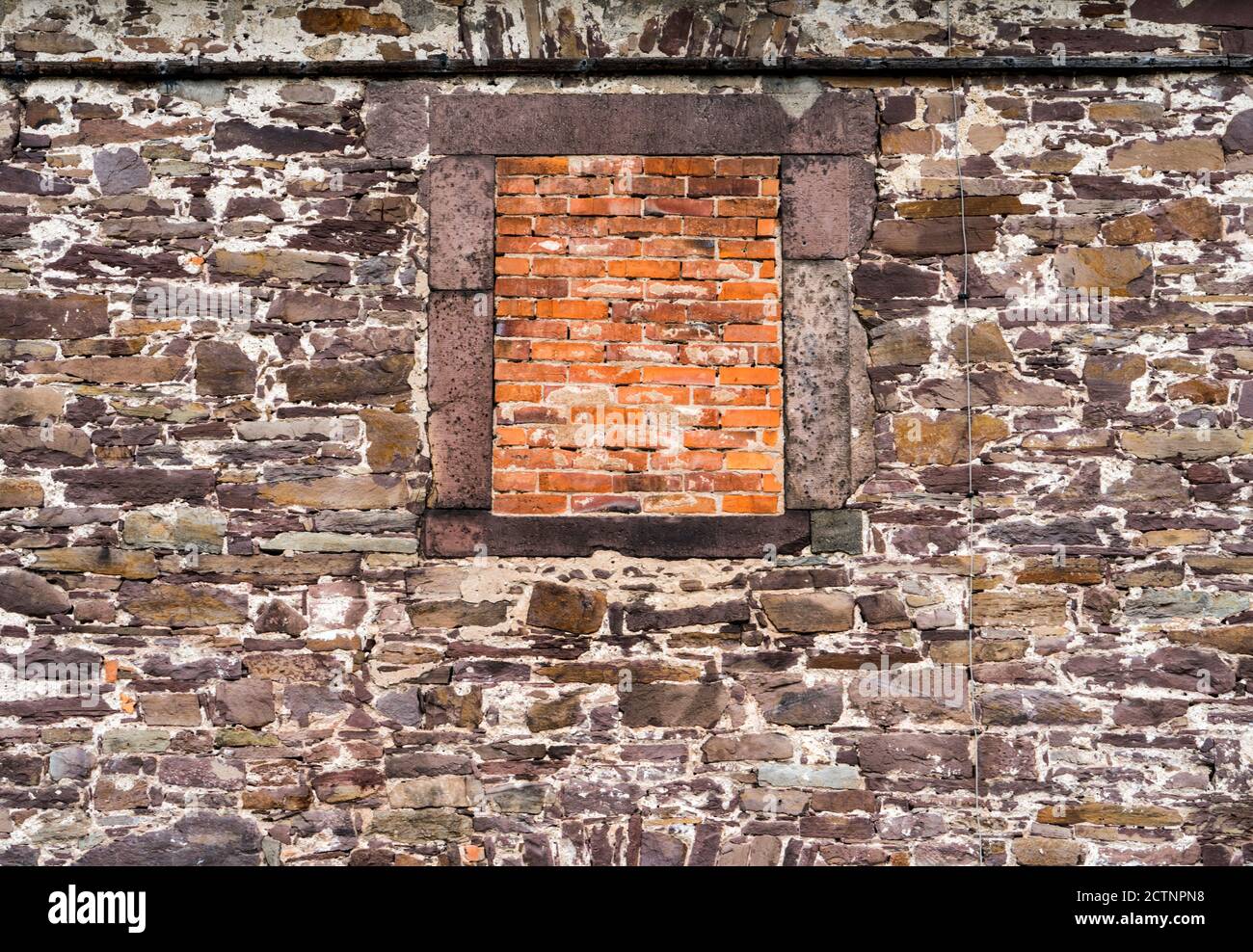 Brick wall with vintage window hi-res stock photography and images - Alamy