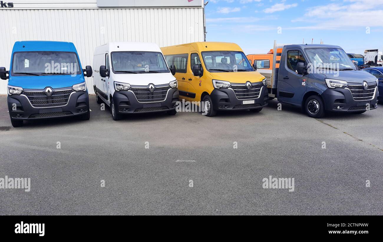 renault master van 2020